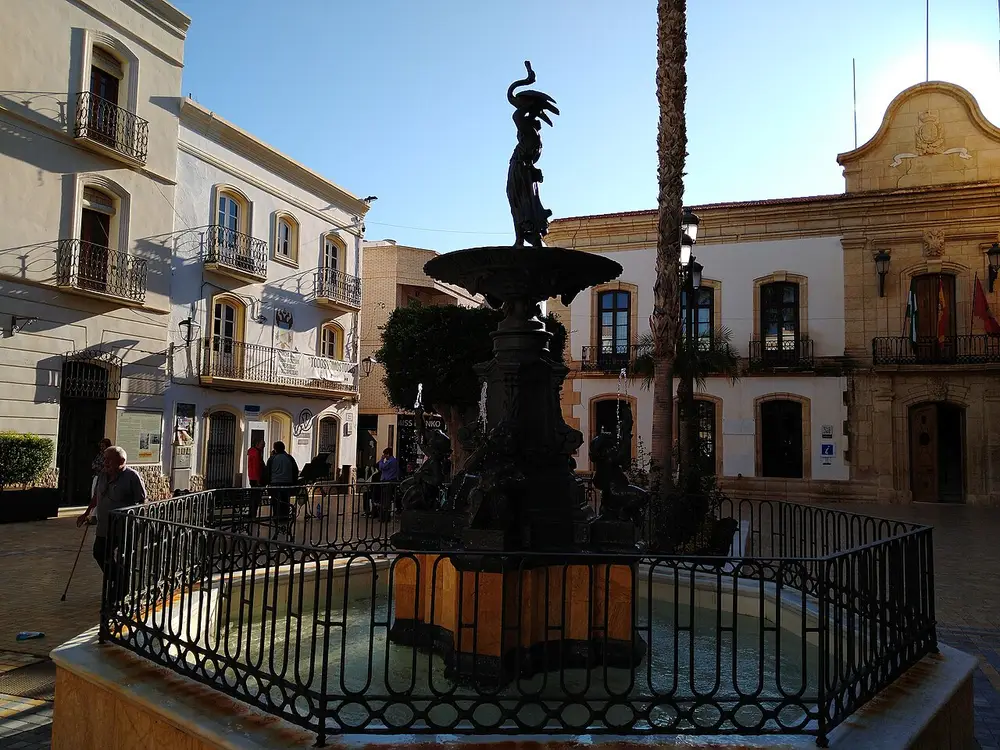 Fuente de la plaza mayor de Vera
